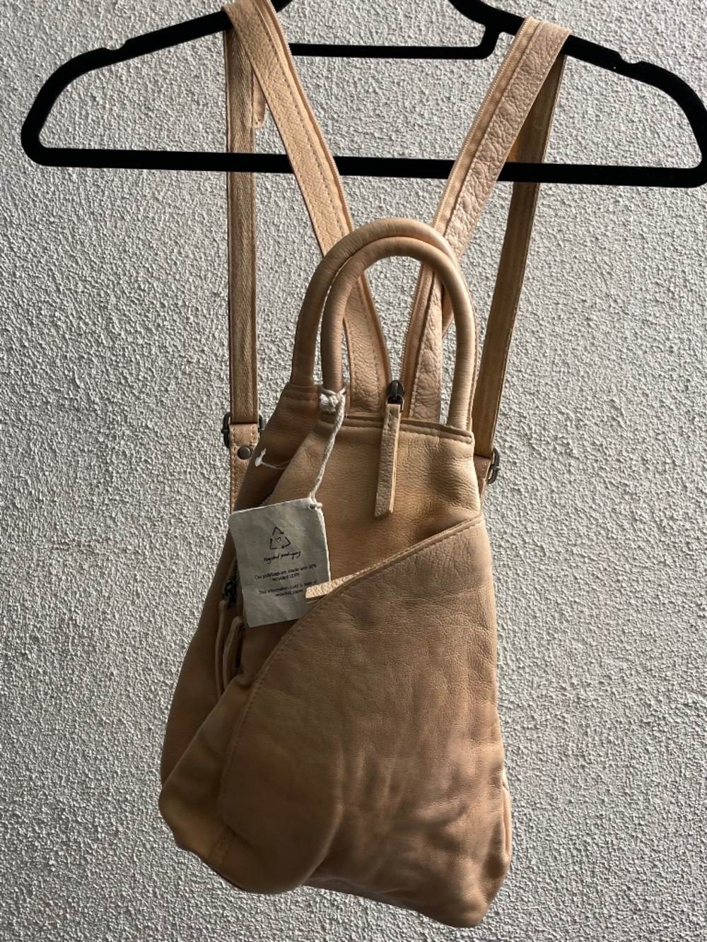 FREE PEOPLE LEATHER CONVERT. SLING BACKPACK NWT